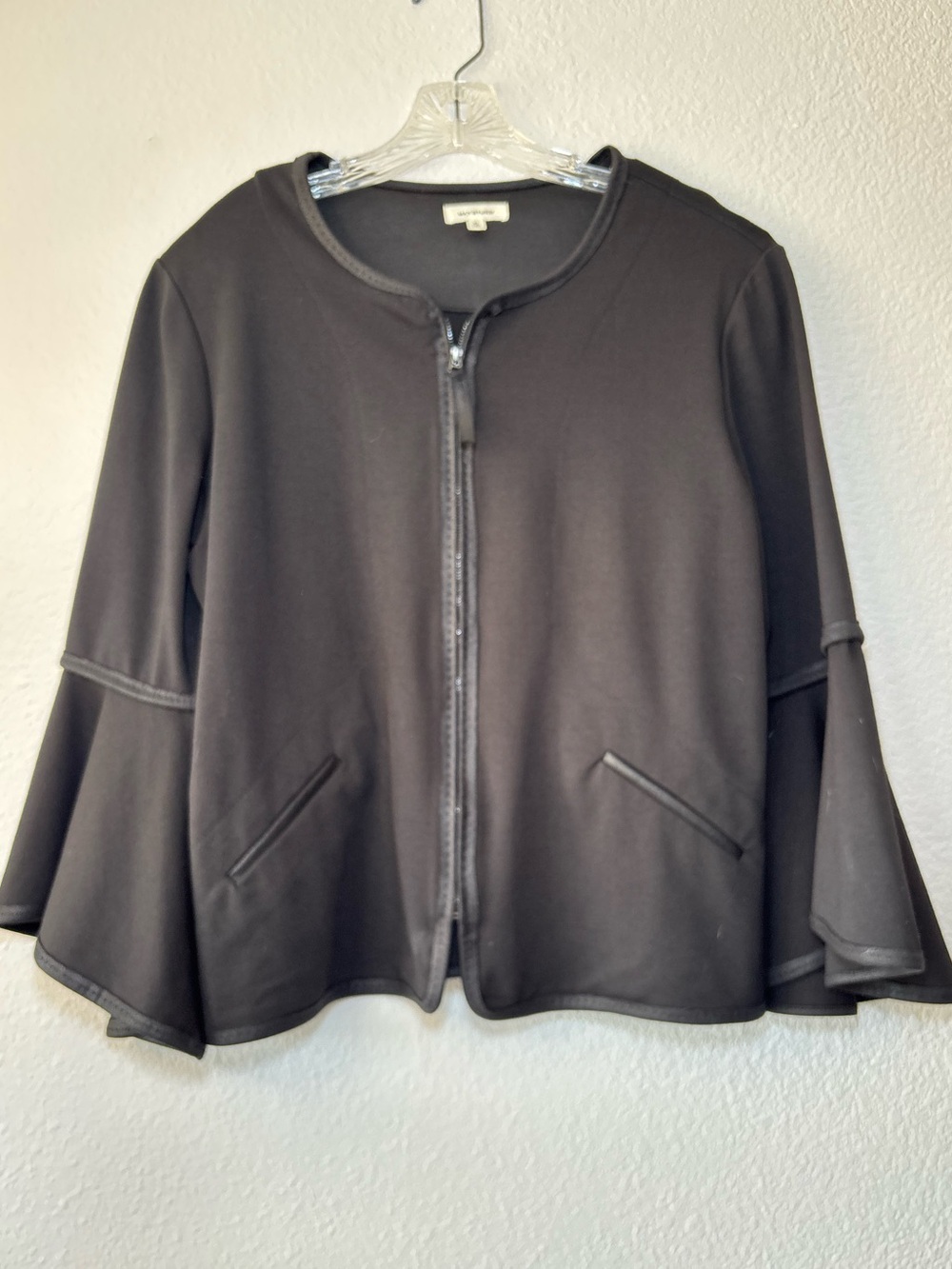 Max Studio Women's Black Zip Up Jacket XL Lightweight 3/4 Bell Sleeves